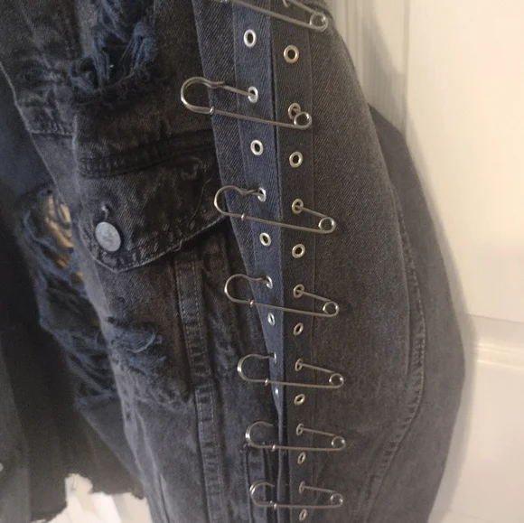 Carmar Audrey Safety Pin Sleeve Shredded Black Denim Jacket - Picture 8 of 10